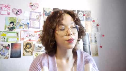 Snapshot of shy_kiss_twinkle_bloop chatting on 09-12-25, 11:10 Milena online show from 09-12-25, 11:10