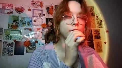 Snapshot of shy_kiss_twinkle_bloop chatting on 11-22-25, 02:05 Milena online show from 11-22-25, 02:05