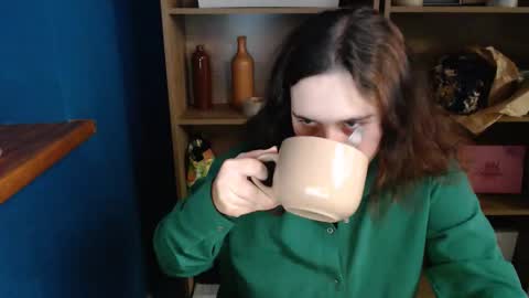 Snapshot of shy_lil chatting on 10-20-25, 11:21 shy_lil online show from 10-20-25, 11:21