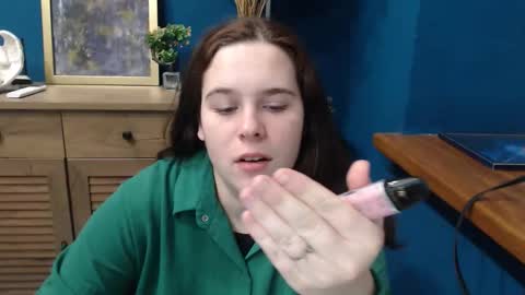 Snapshot of shy_lil chatting on 11-07-25, 11:21 shy_lil online show from 11-07-25, 11:21