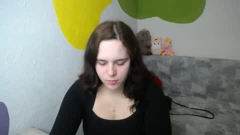 Snapshot of shy_lil chatting on 11-10-25, 01:10 shy_lil online show from 11-10-25, 01:10