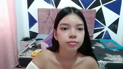 Snapshot of shy_luna18 chatting on 11-04-25, 01:54 luna online show from 11-04-25, 01:54
