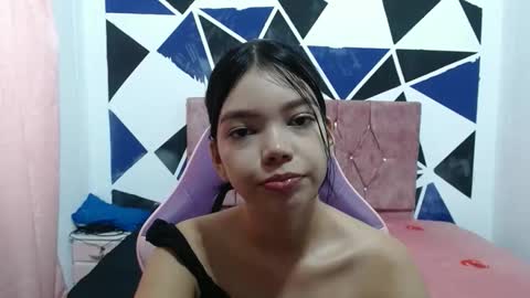 Snapshot of shy_luna18 chatting on 11-14-25, 01:43 luna online show from 11-14-25, 01:43
