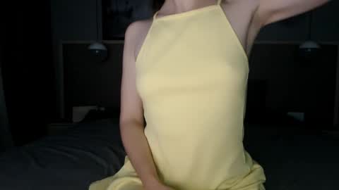 shy_schoolgirl_ online show from 09-14-25, 09:03