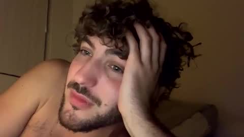 Snapshot of shybutf chatting on 11-04-25, 01:32 shybutf online show from 11-04-25, 01:32