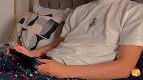 Snapshot of shydude666 chatting on 11-25-25, 09:48 shydude666 online show from 11-25-25, 09:48