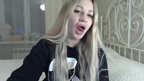 Snapshot of shyevaa chatting on 01-25-25, 03:20 Eva online show from 01-25-25, 03:20