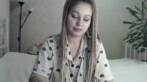 Snapshot of shyevaa chatting on 11-02-25, 03:36 Eva online show from 11-02-25, 03:36