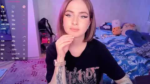 Effie online show from 02-19-25, 08:31