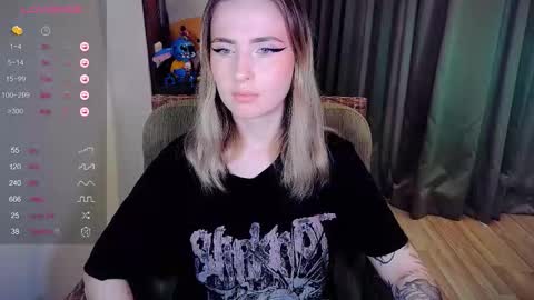 Effie online show from 10-20-25, 04:57