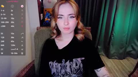 Effie online show from 11-27-25, 05:26