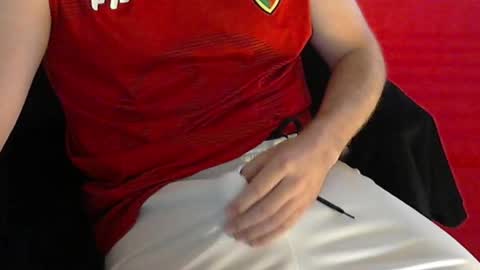 Snapshot of shyguy04_04_04 chatting on 09-27-25, 09:09 shyguy04_04_04 online show from 09-27-25, 09:09