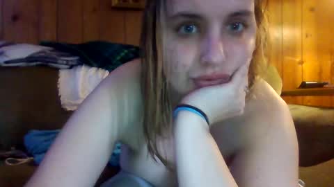 Snapshot of shylee538825 chatting on 11-10-25, 04:17 shylee538825 online show from 11-10-25, 04:17