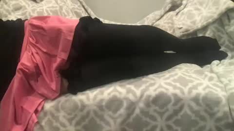 Snapshot of shysissy12 chatting on 10-13-25, 01:05 shysissy12 online show from 10-13-25, 01:05