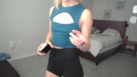 shypetitebaby online show from 01-10-26, 03:47