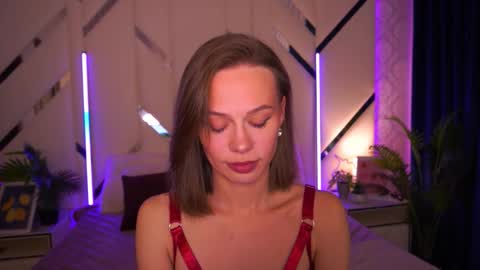 shyysiren online show from 12-18-25, 02:45