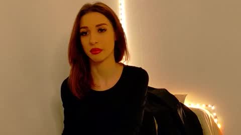 Anastasia online show from 11-22-25, 01:43