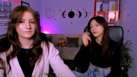 Snapshot of sicilia_shine chatting on 02-19-26, 09:22 silicia online show from 02-19-26, 09:22