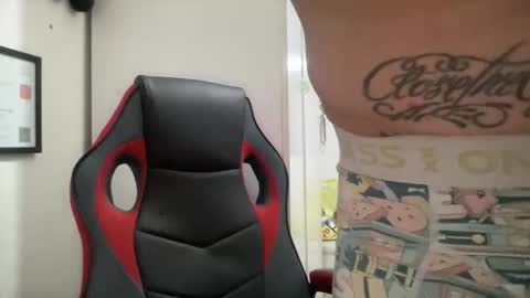 Snapshot of sidvicious23cm chatting on 09-08-25, 05:45 sidvicious23cm online show from 09-08-25, 05:45