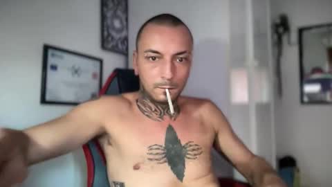 Snapshot of sidvicious23cm chatting on 09-11-25, 04:51 sidvicious23cm online show from 09-11-25, 04:51