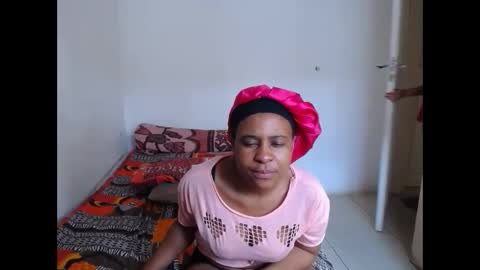 Snapshot of sieannabrown chatting on 03-17-26, 12:08 sieannabrown online show from 03-17-26, 12:08