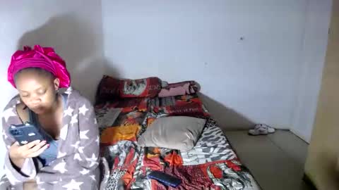 Snapshot of sieannabrown chatting on 03-26-26, 12:28 sieannabrown online show from 03-26-26, 12:28