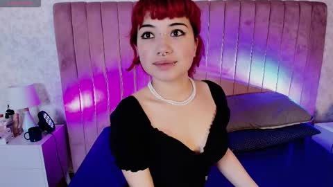 Snapshot of sienna_desiree chatting on 12-15-25, 11:36 Sienna Desieree online show from 12-15-25, 11:36