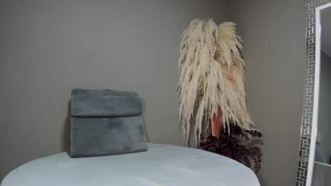 sienna_glow online show from 10-10-25, 12:15