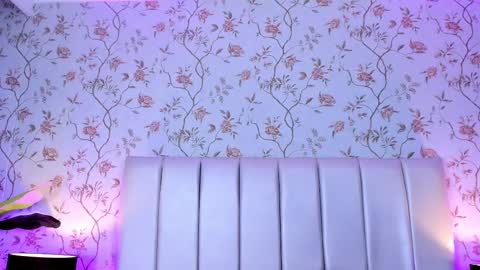 Camila Vargas online show from 02-18-25, 02:59