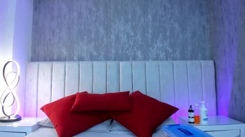 Camila Vargas online show from 02-20-25, 12:04