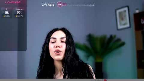 Snapshot of siennaluna chatting on 10-25-25, 05:04 Luna online show from 10-25-25, 05:04