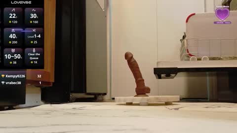 Sienna Luxx online show from 11-10-25, 07:13