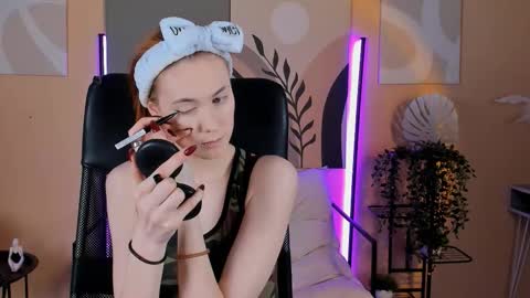 SieraHarper online show from 12-16-25, 04:34