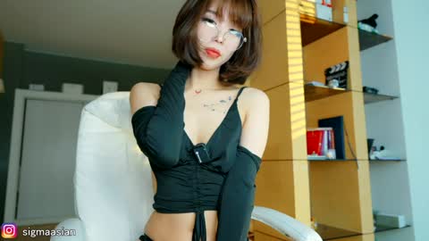 OF   instagram sigmaasian twitter sigmasian online show from 12-08-24, 06:01