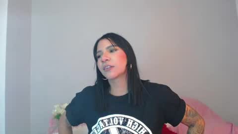 Snapshot of siirena chatting on 09-08-25, 08:19 siirena online show from 09-08-25, 08:19