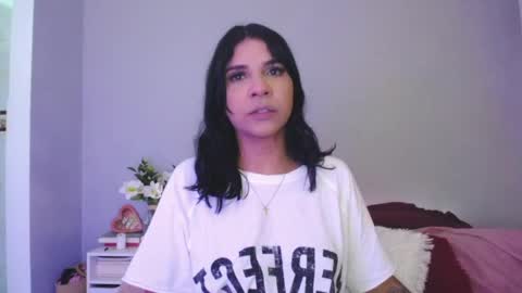 Snapshot of siirena chatting on 11-18-25, 10:36 siirena online show from 11-18-25, 10:36