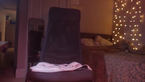 Silas online show from 10-16-25, 01:28