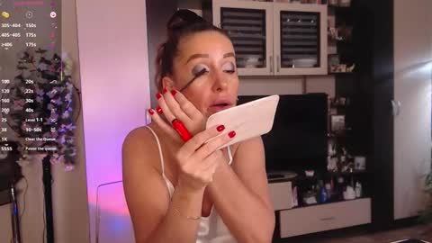 silenaa_sloussen online show from 11-13-25, 05:28