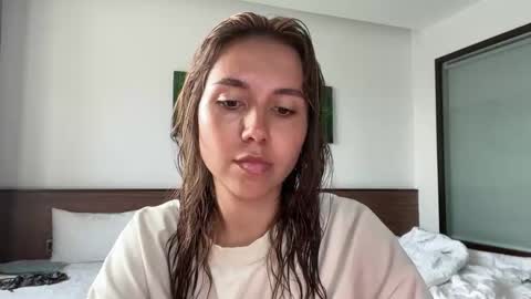 You fav Miss Si online show from 02-06-26, 02:05