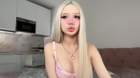 Diana  online show from 10-30-25, 05:24