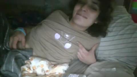 Snapshot of sillycutecow chatting on 02-19-25, 03:38 Hailey online show from 02-19-25, 03:38