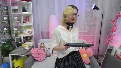 Silva online show from 09-11-25, 01:11