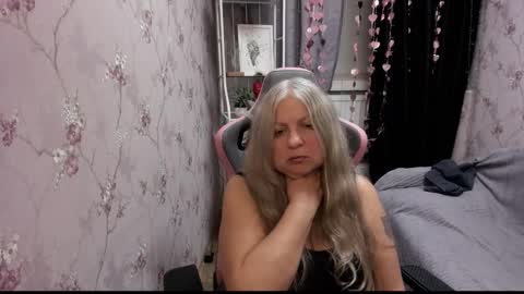 silver_moon_light online show from 09-20-25, 09:21
