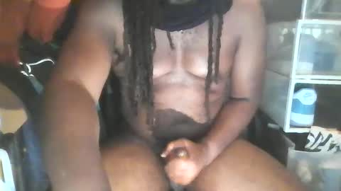 Snapshot of silverbro chatting on 11-06-25, 08:54 silverbro online show from 11-06-25, 08:54