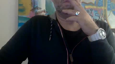 Snapshot of silversurfer1010 chatting on 12-28-24, 10:34 Silver online show from 12-28-24, 10:34
