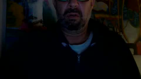 Snapshot of silversurfer1010 chatting on 01-12-25, 12:18 Silver online show from 01-12-25, 12:18