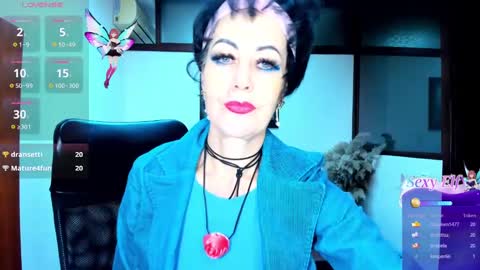 Silvia Wallec online show from 01-14-25, 04:18