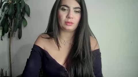 Silvie online show from 01-30-25, 02:16