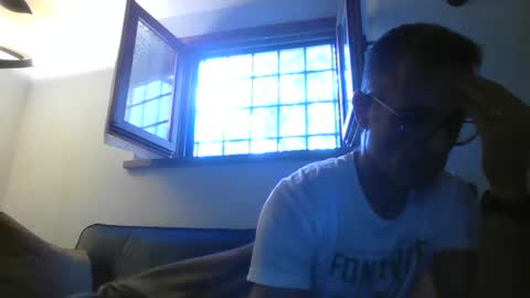 Snapshot of simmeturbate chatting on 09-24-25, 11:02 Italiandaddyitalydickassbottomassholecomshowmasturbatenudeboyitalyatleticcutemuscolarhardcockdickboy online show from 09-24-25, 11:02