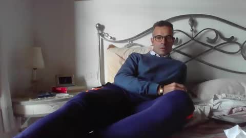 Snapshot of simmeturbate chatting on 09-26-25, 03:05 Italiandaddyitalydickassbottomassholecomshowmasturbatenudeboyitalyatleticcutemuscolarhardcockdickboy online show from 09-26-25, 03:05